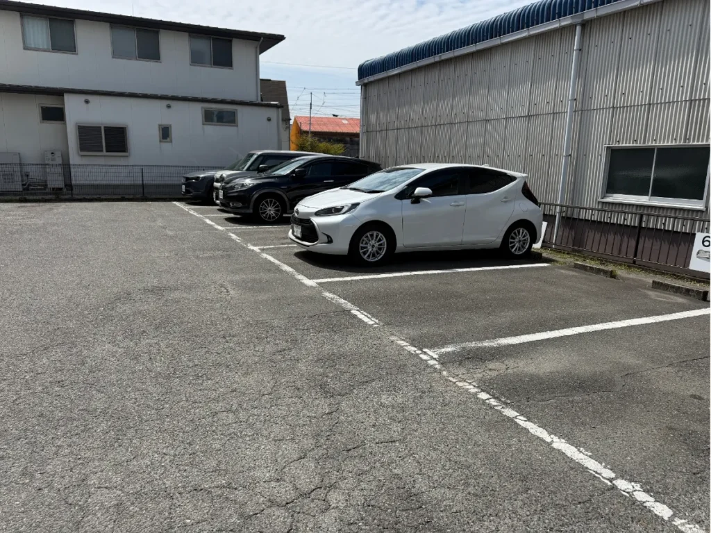 8cafeの駐車場