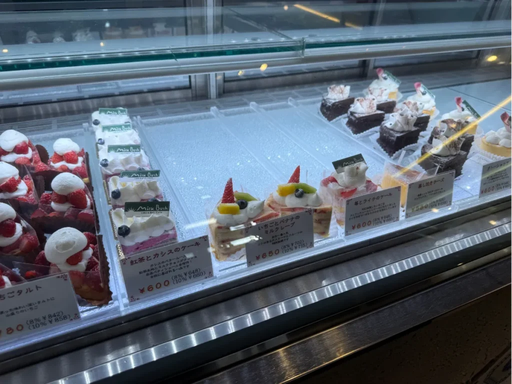 ミルクブッシュ春日井のケーキ