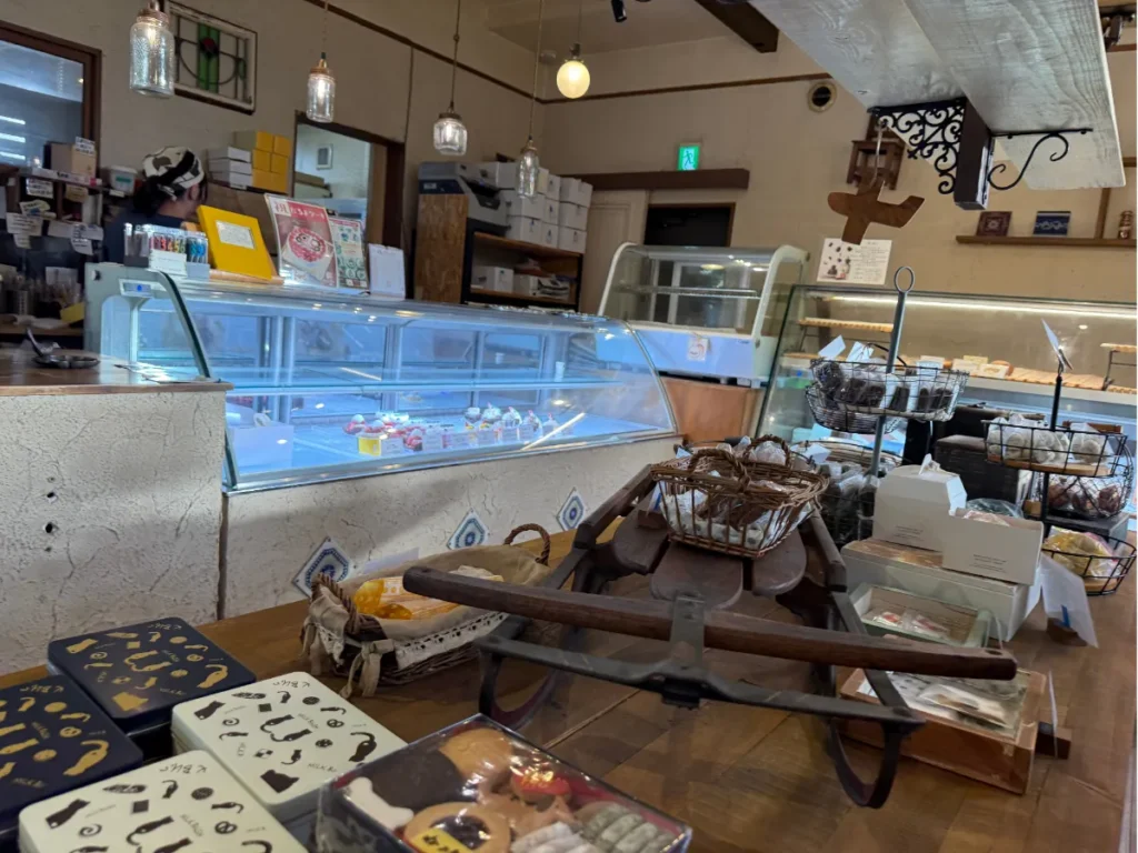ミルクブッシュ春日井の店内